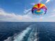 Gabriela Prisăcariu a încercat pentru prima dată parasailingul în vacanța din Antalya