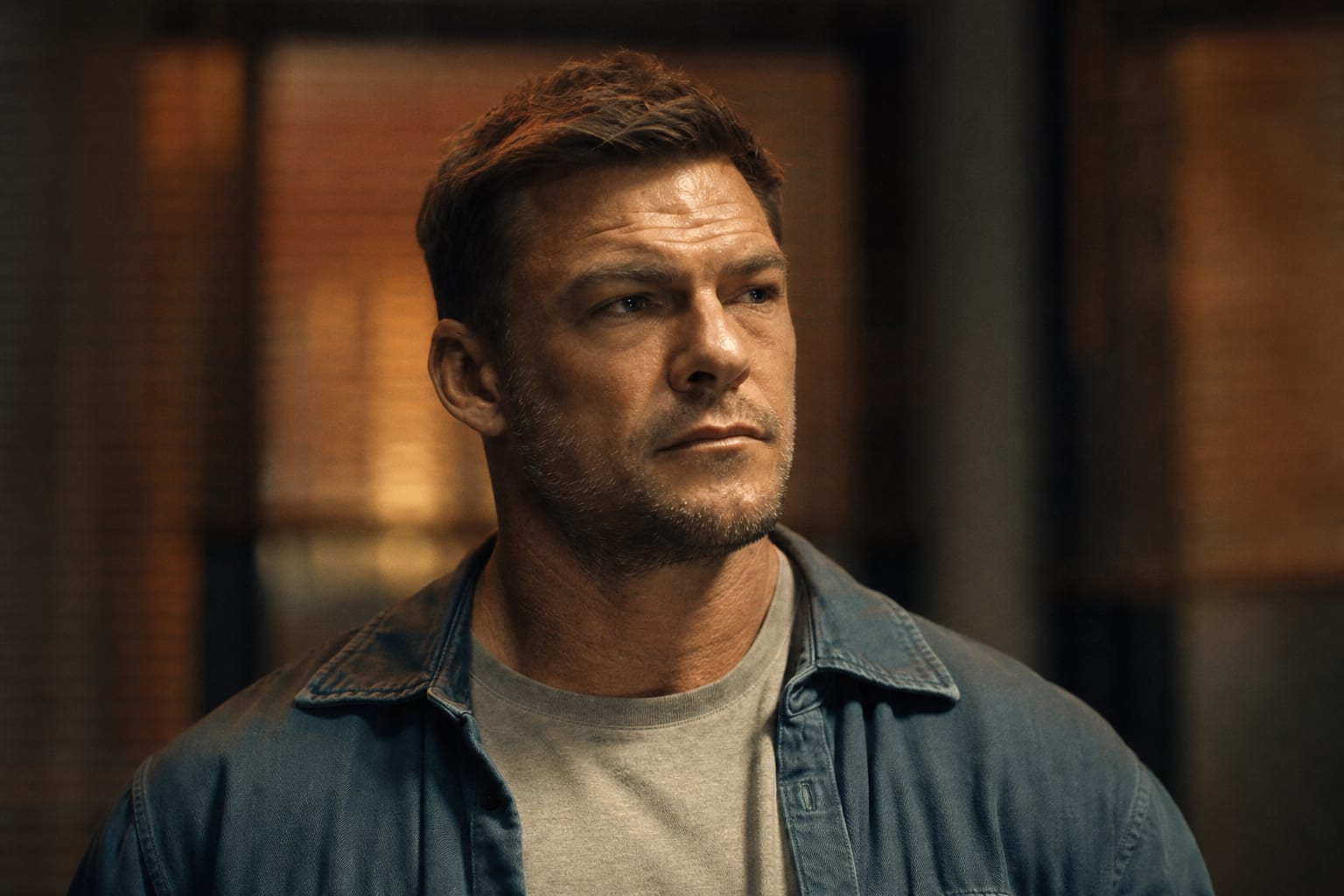 Alan Ritchson în serialul Reacher